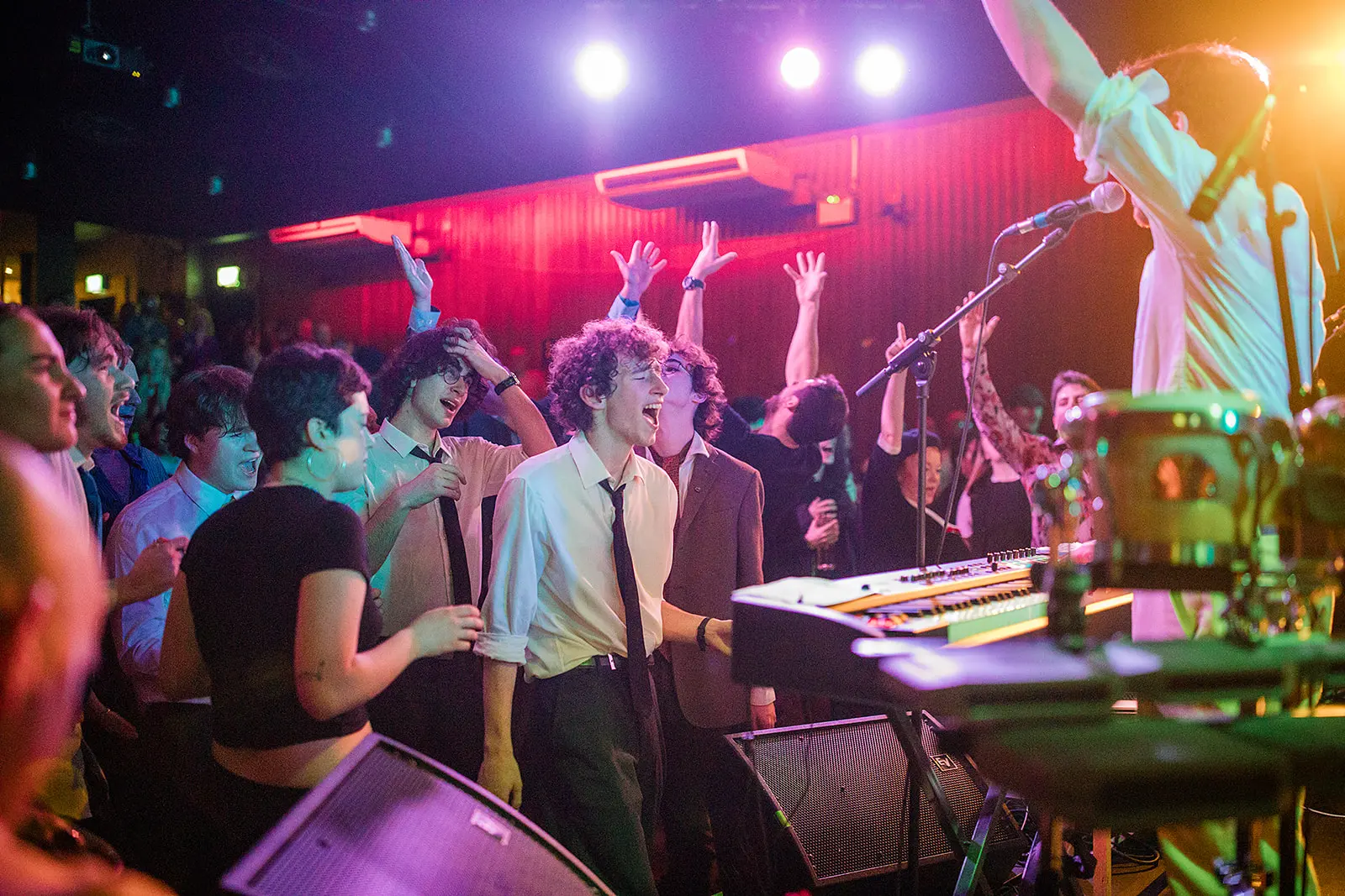 Talking Heads fans enjoying the show